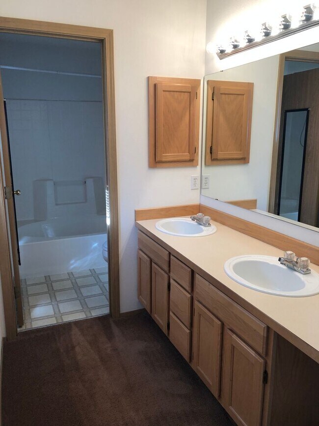 Building Photo - Wonderful Breckenridge Townhouse