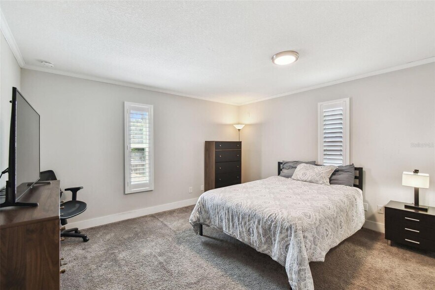 Building Photo - 4203 W Cleveland St