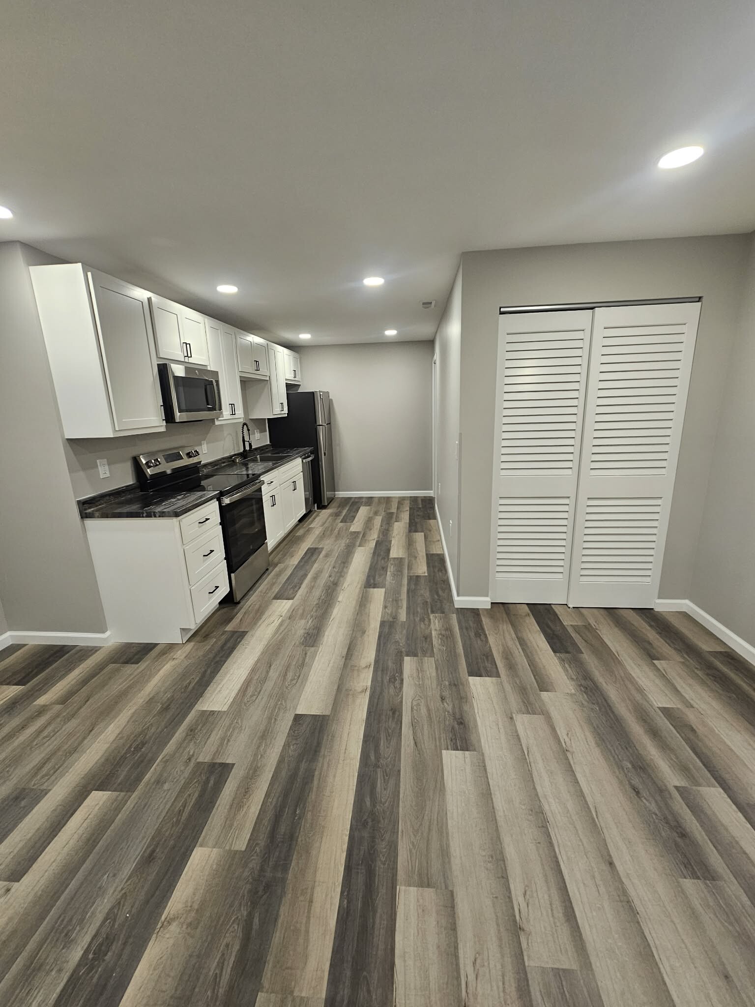 Kitchen/dinning room - 1 Holding Ln