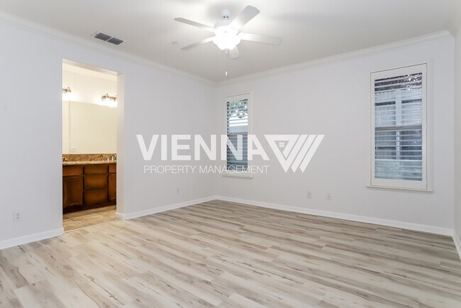 Building Photo - Beautiful Roseville Home rent ready!