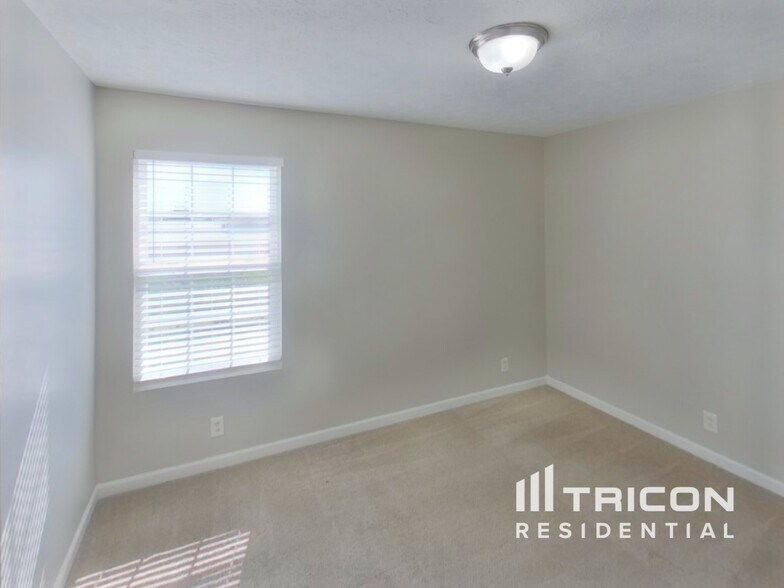 Building Photo - 2616 Apostle Ln