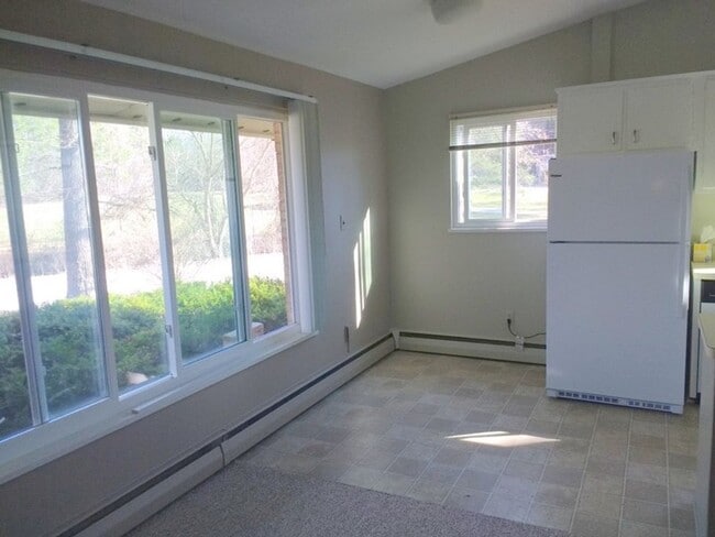 Building Photo - 5054 Park Rd