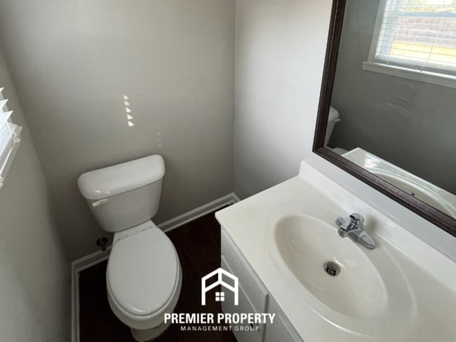 Building Photo - 4189 Chippewa Road, Memphis, TN 38118 - Ch...
