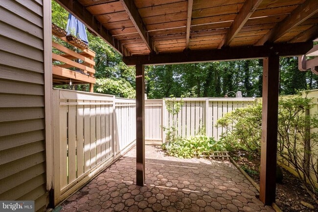 Building Photo - 1931 Belmont Ridge Ct