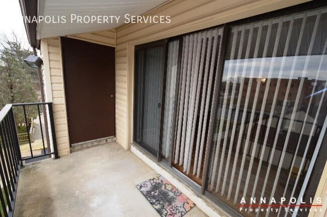 Building Photo - 2572 Riva Rd