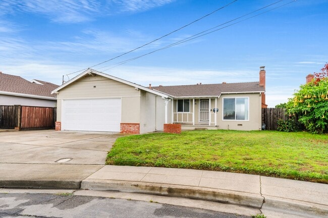 Primary Photo - Just Updated! 3 Bed House in San Leandro |...