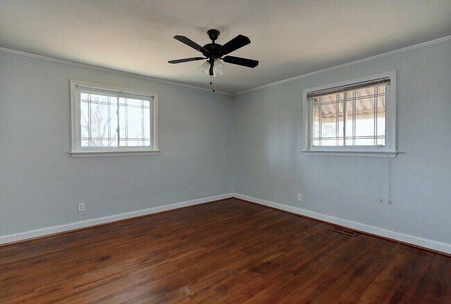 Building Photo - 1601 Cromwell Ct