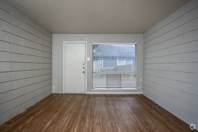 2BR, 1BA - Dining Area - San Benito