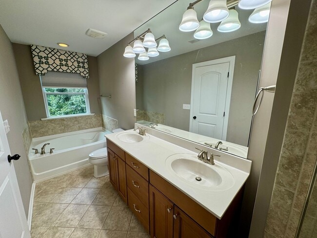 Building Photo - 3BR/2.5BA Townhouse in Berewick