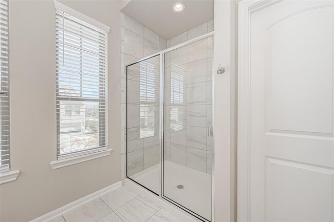 Building Photo - 2523 Terrace Point Dr