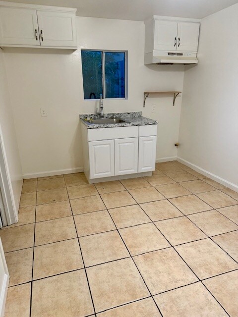 Building Photo - 14372 Chesebro Ct