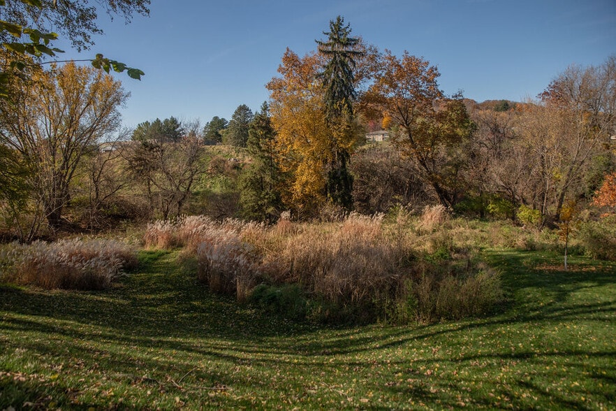 Building Photo - 9522 E 16 Frontage Rd