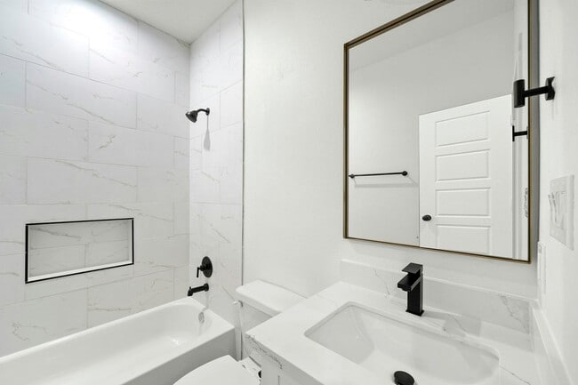 Building Photo - 7205 Tippett St