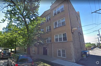 Building Photo - 2835 W Cullom Ave