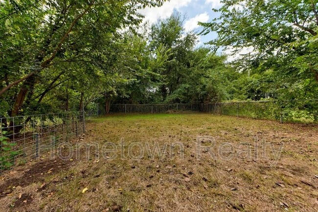 Building Photo - 430 Babb Dr