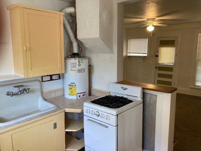 Building Photo - 9 Elk Path