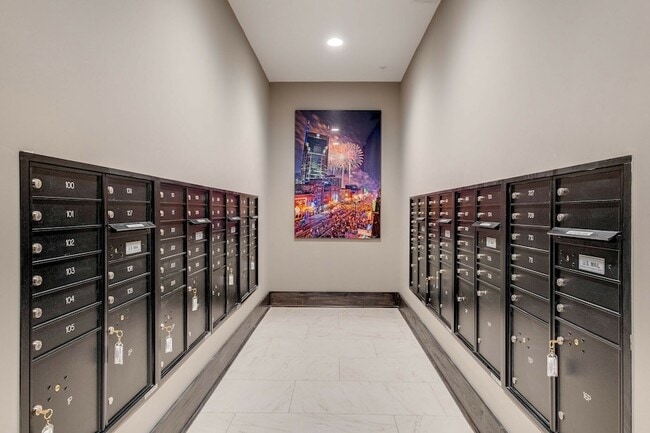 Building Photo - 20 Rutledge St