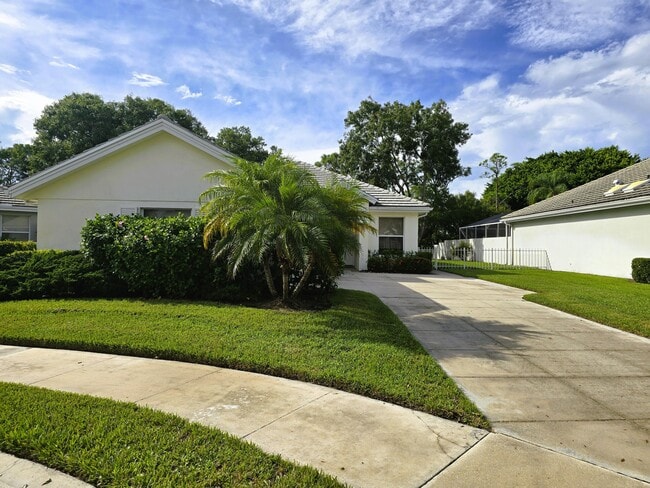 Building Photo - 5131 SE Sweetbrier Terrace