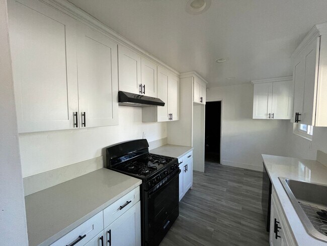 Building Photo - For Rent – 3 Bed, 2 Bath Home in Rowland Heights