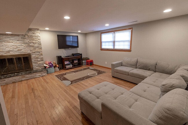 Building Photo - 2500 Bluff Blvd