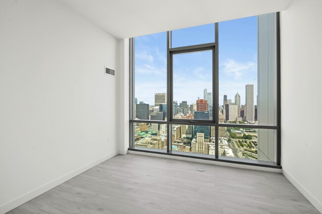 Building Photo - 813 S Michigan Ave