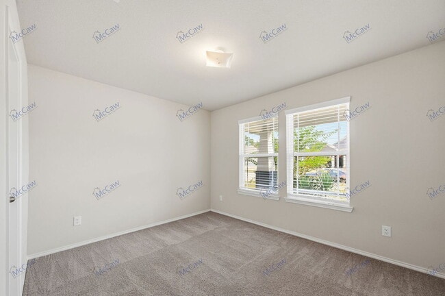 Building Photo - 126 Rock Crk Ln