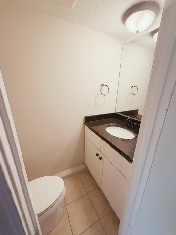 Building Photo - Beautifully Updated 3 Bedroom Condo with Community Pool in the Heart of Greenville!