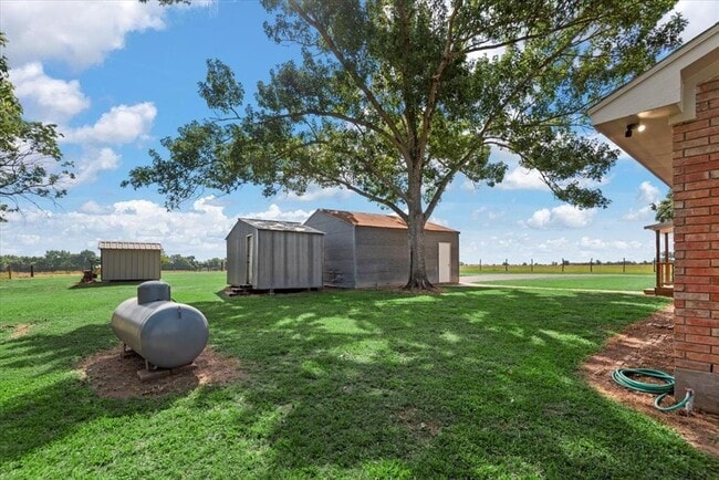 Building Photo - 28792 Waller Gladish Rd