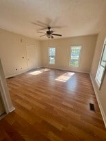 Building Photo - 238 W Orleans St