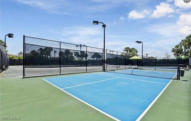 Building Photo - 9192 Glenforest Dr