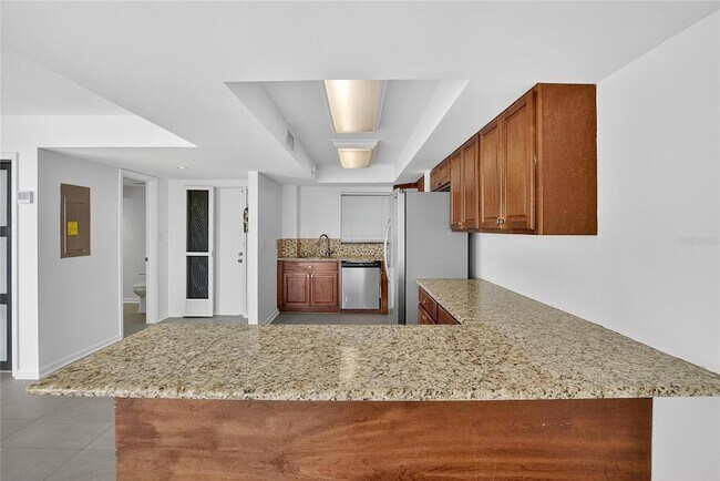 Building Photo - 13618 Greenfield Dr