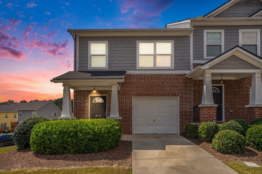 Building Photo - 804 Arbor Gate Ln