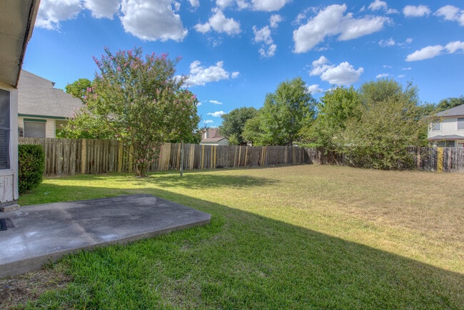 Building Photo - Wow - Remodeled 3 bedroom 2.5 with Loft on...