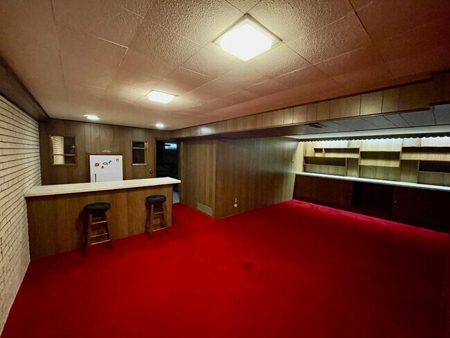 Building Photo - 9841 Smithdale Ave NE