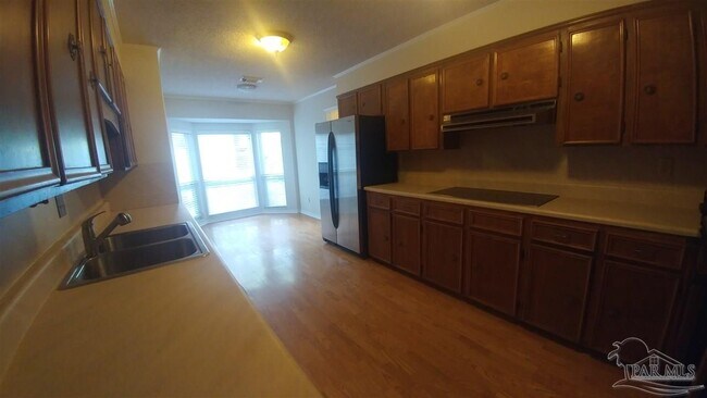 Building Photo - 4435 Roxborough Pl