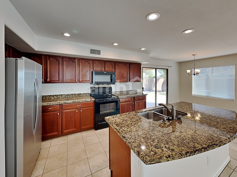 Building Photo - 2619 W Bartlett Way