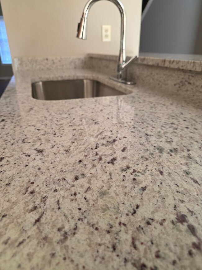 Building Photo - 3BR Townhome in Riverside Neighborhood of Belcamp!