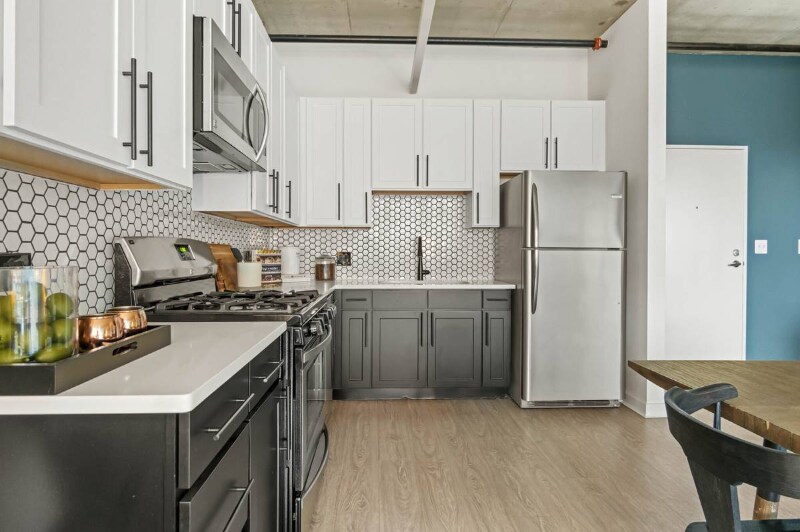 Building Photo - 1437 S State St