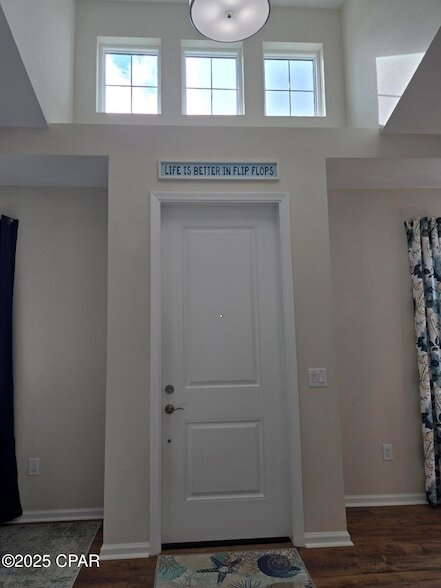 Building Photo - 8952 Coral Reef Wy