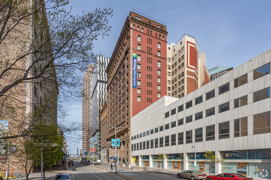 Building Photo - Lofts at 629 Euclid