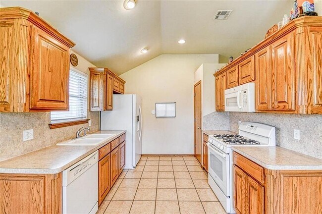 Building Photo - 1708 Meadow Run Dr