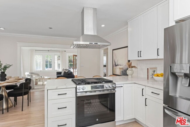 Building Photo - 1224 N Ogden Dr