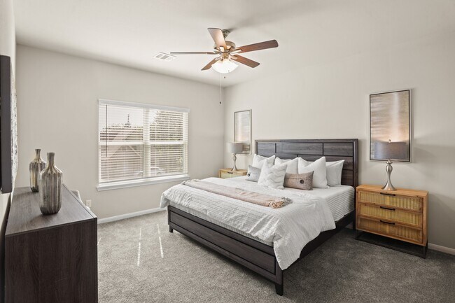 Building Photo - 3510 Lazy J Dr