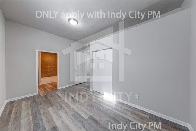 Building Photo - 53 E Raymond St