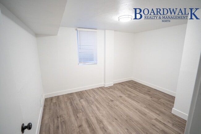 Building Photo - Newly Remodeled 3 Bedroom East of Harrison Blvd!