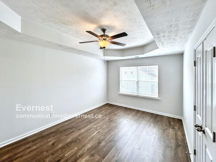 Building Photo - 130 Carver Ln