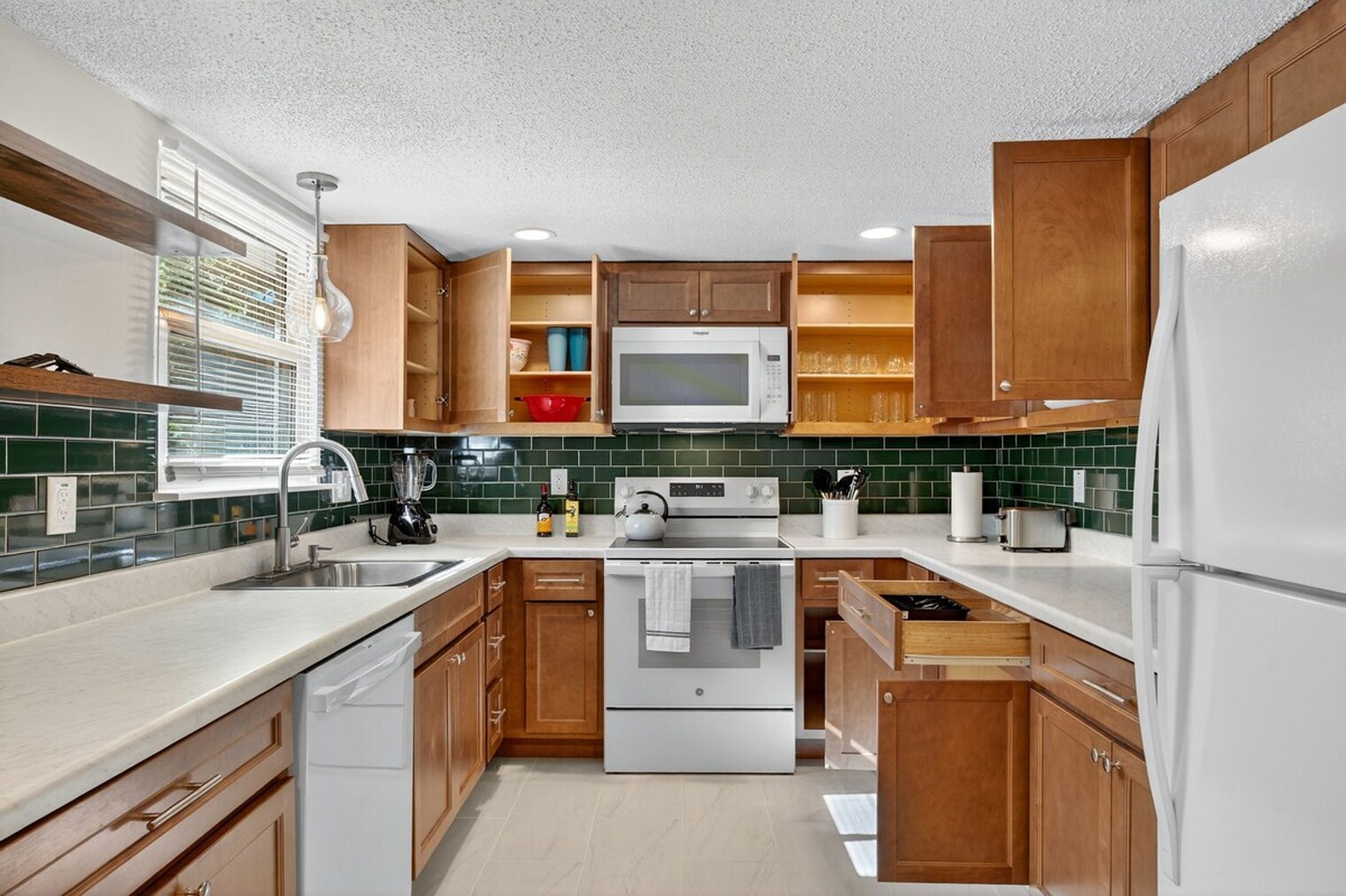 Building Photo - 2544 Spring Forest Rd