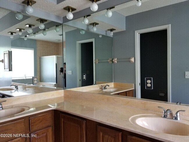 Building Photo - 7440 Secret Woods Trail