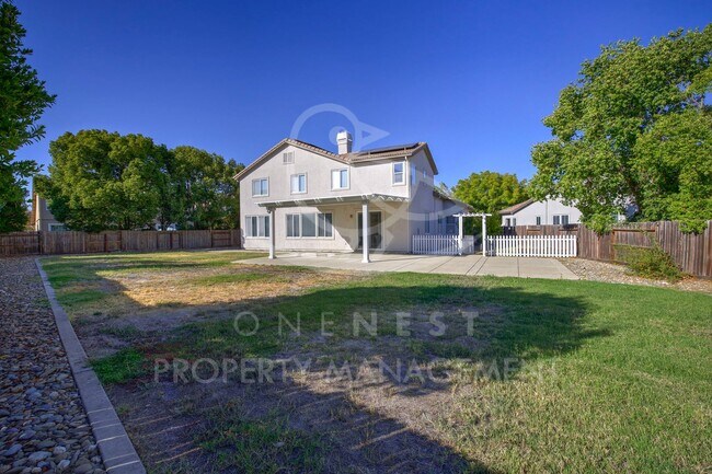 Building Photo - Twelve Bridges beauty! | Backed up to miles of walking paths