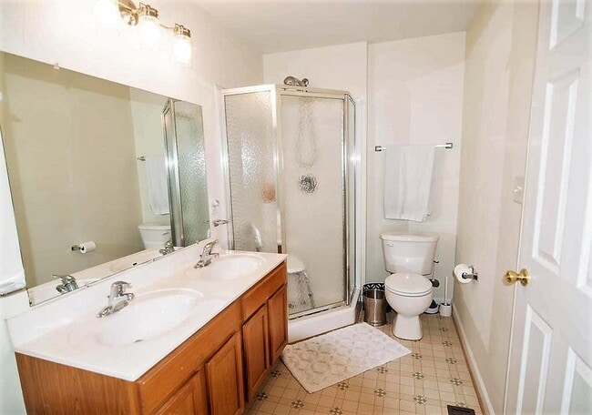 Building Photo - 97 Mistala Ct